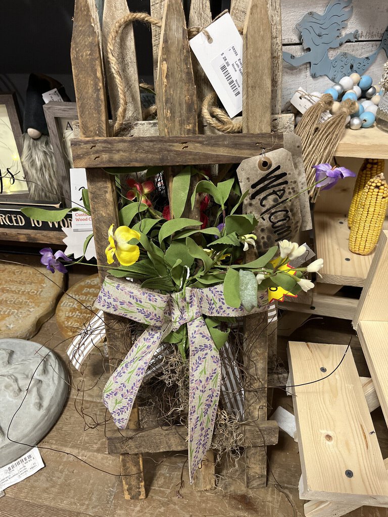 Lath Gate W/Flowers