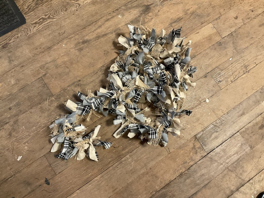Beige/Grey Rag Tie Garland