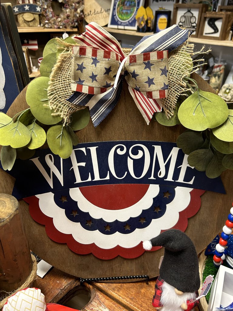 Patriotic Bunting Round (18in)