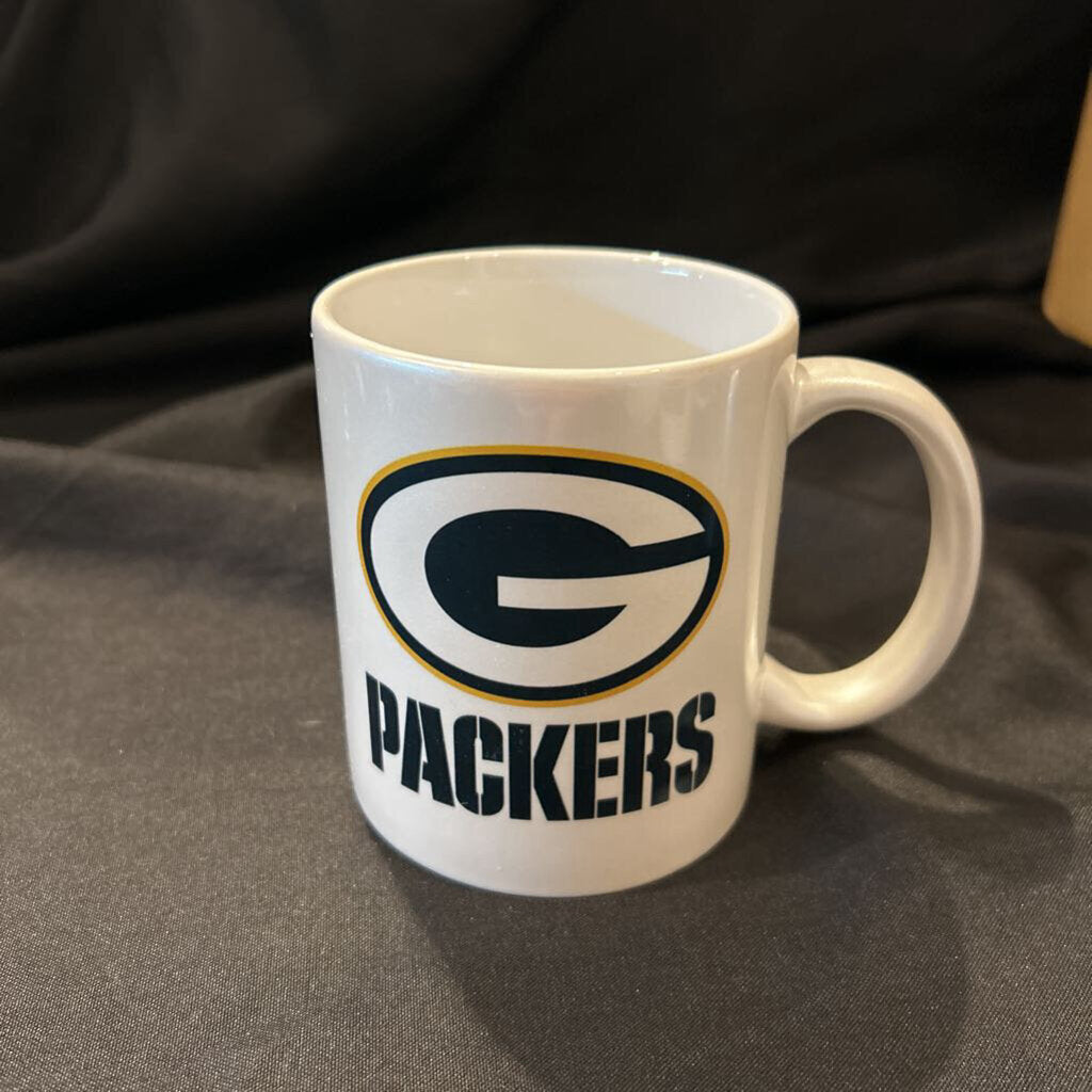 GB Packers 11 oz coffee mugs