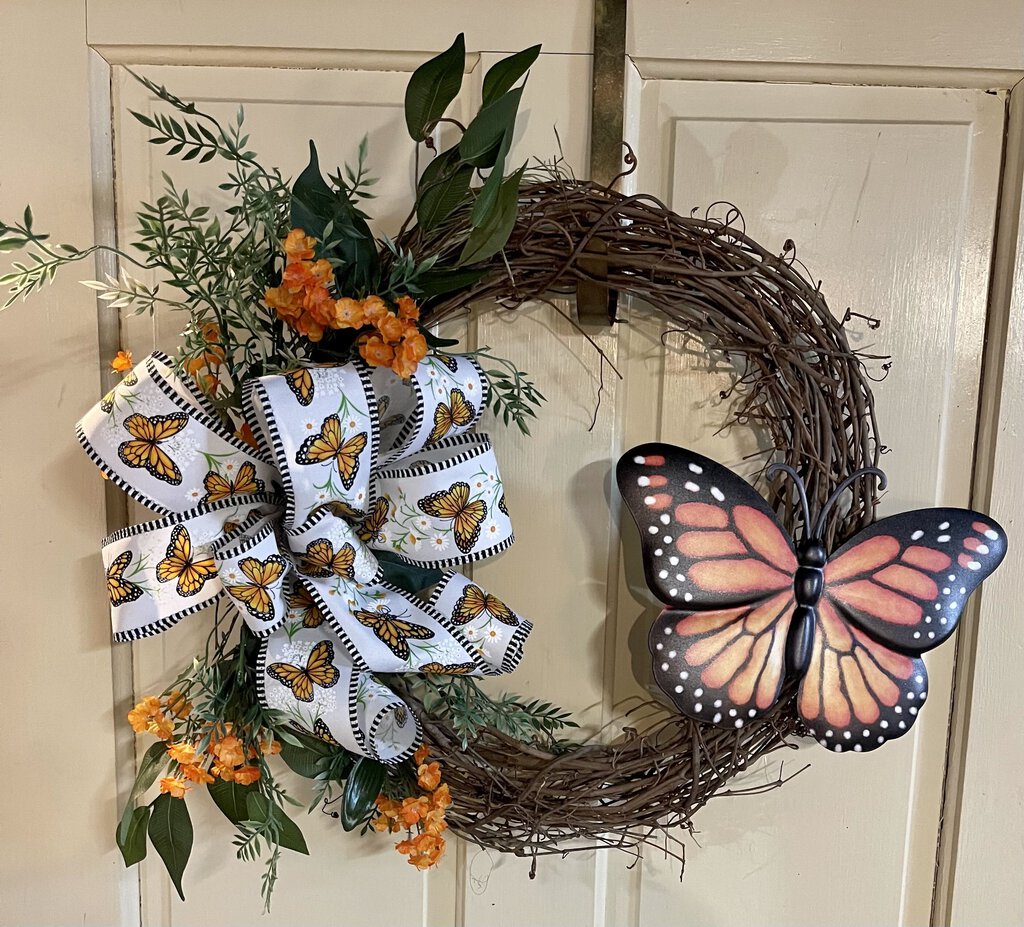 Monarch wreath