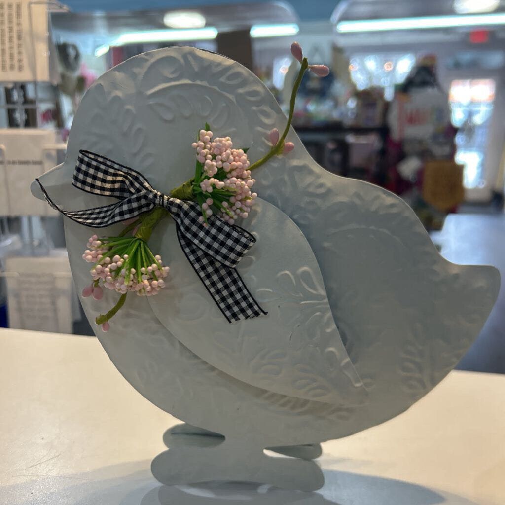 Metal Easter Decor