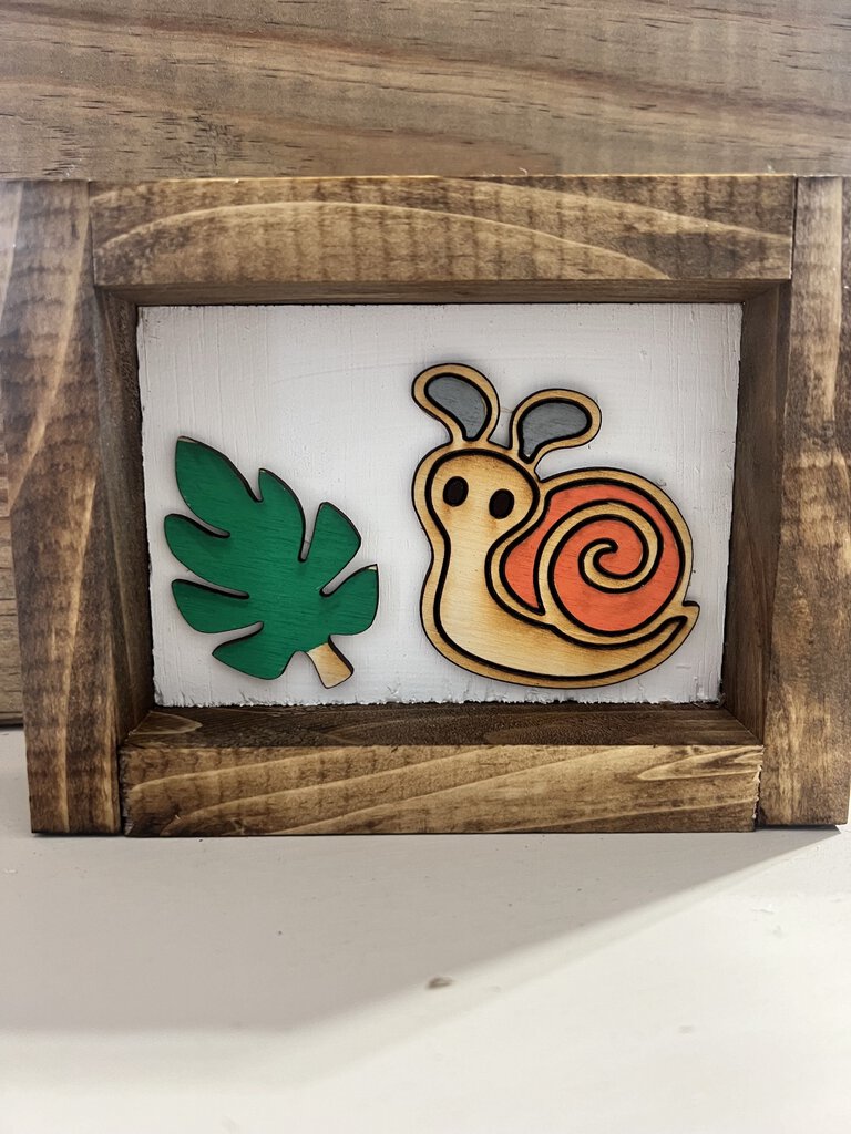 Snail Leaf Mini (shelf sitter)