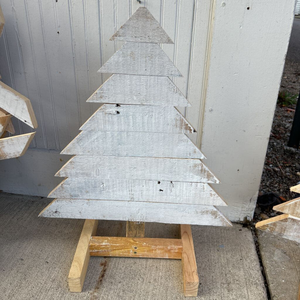 28 inch Pallet Tree