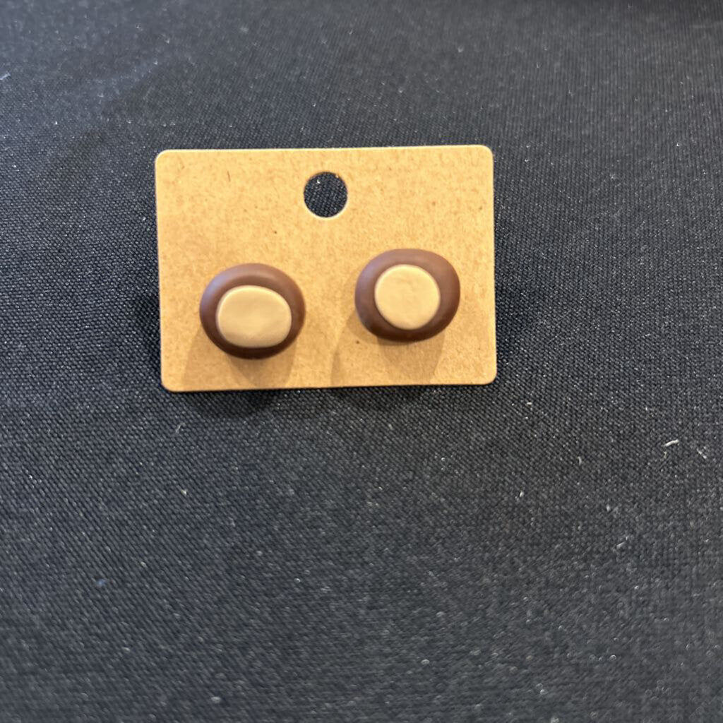 Earrings - Buckeye studs
