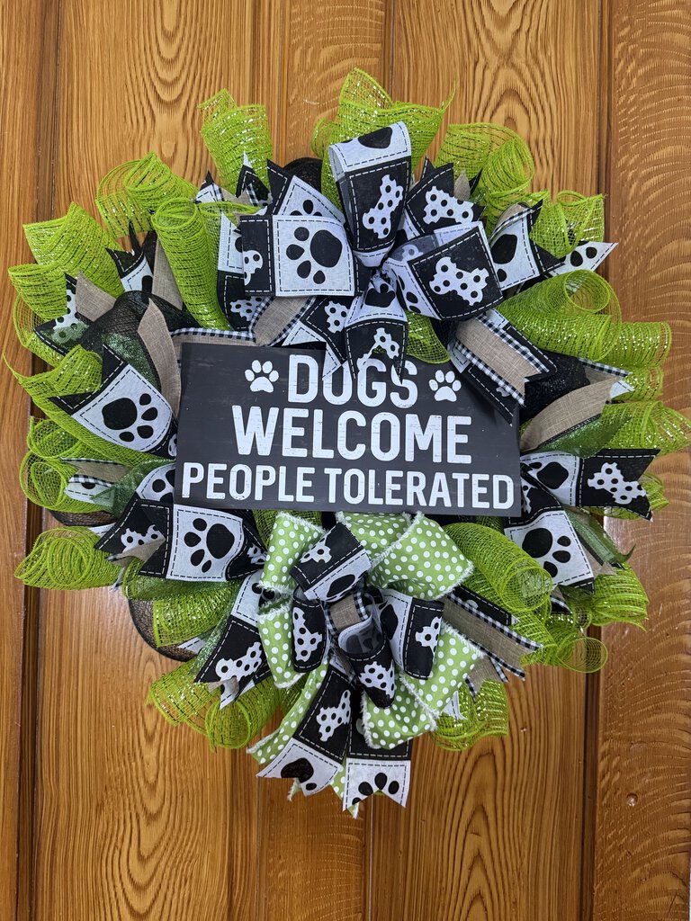 Dogs Welcome Wreath