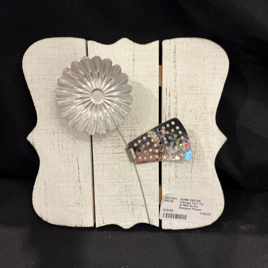 Vintage Tart Tin & Mini Grater Bouquet Plaque