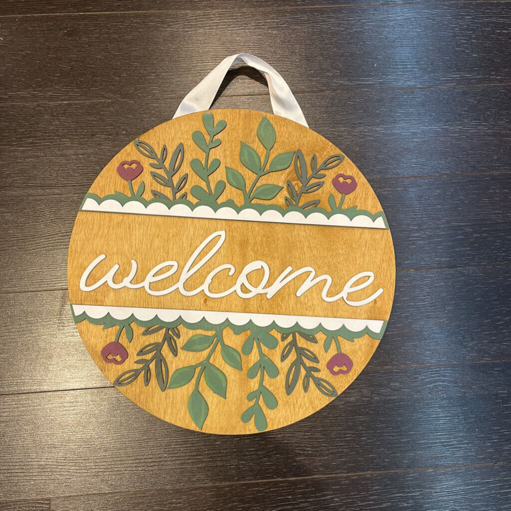 Spring Scallop Floral Round