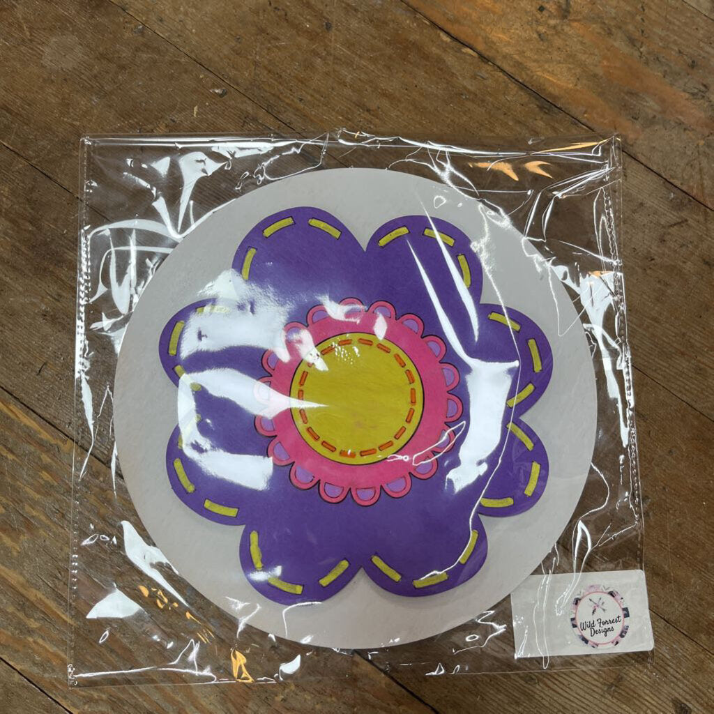 Flower Purple With Hot Pink Details Round CAE