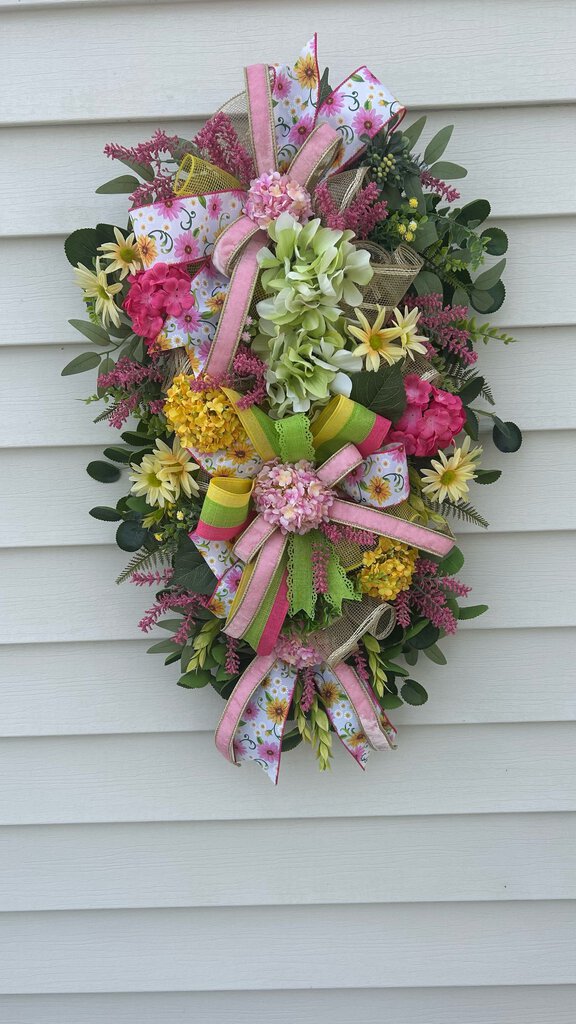 Hydrangea Spring Teardrop Wreath
