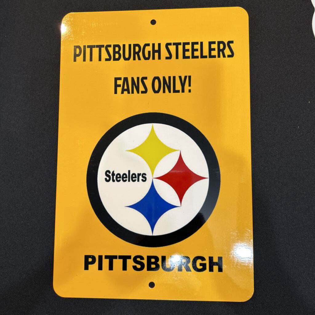 Pittsburgh Steelers Fans Sign yellow