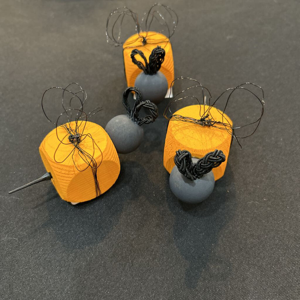 Bumble Bee Wood Cube