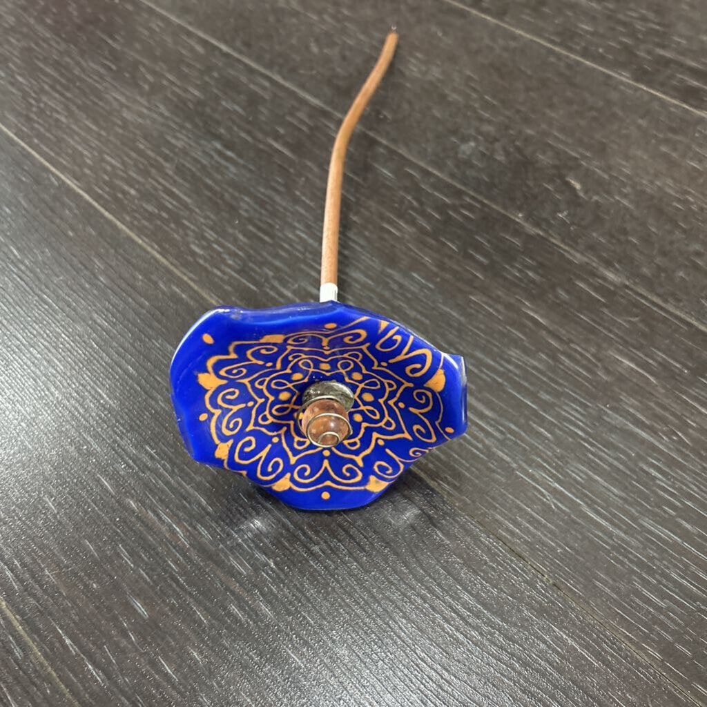 Bee Bath Garden Stake; blue/orange flower