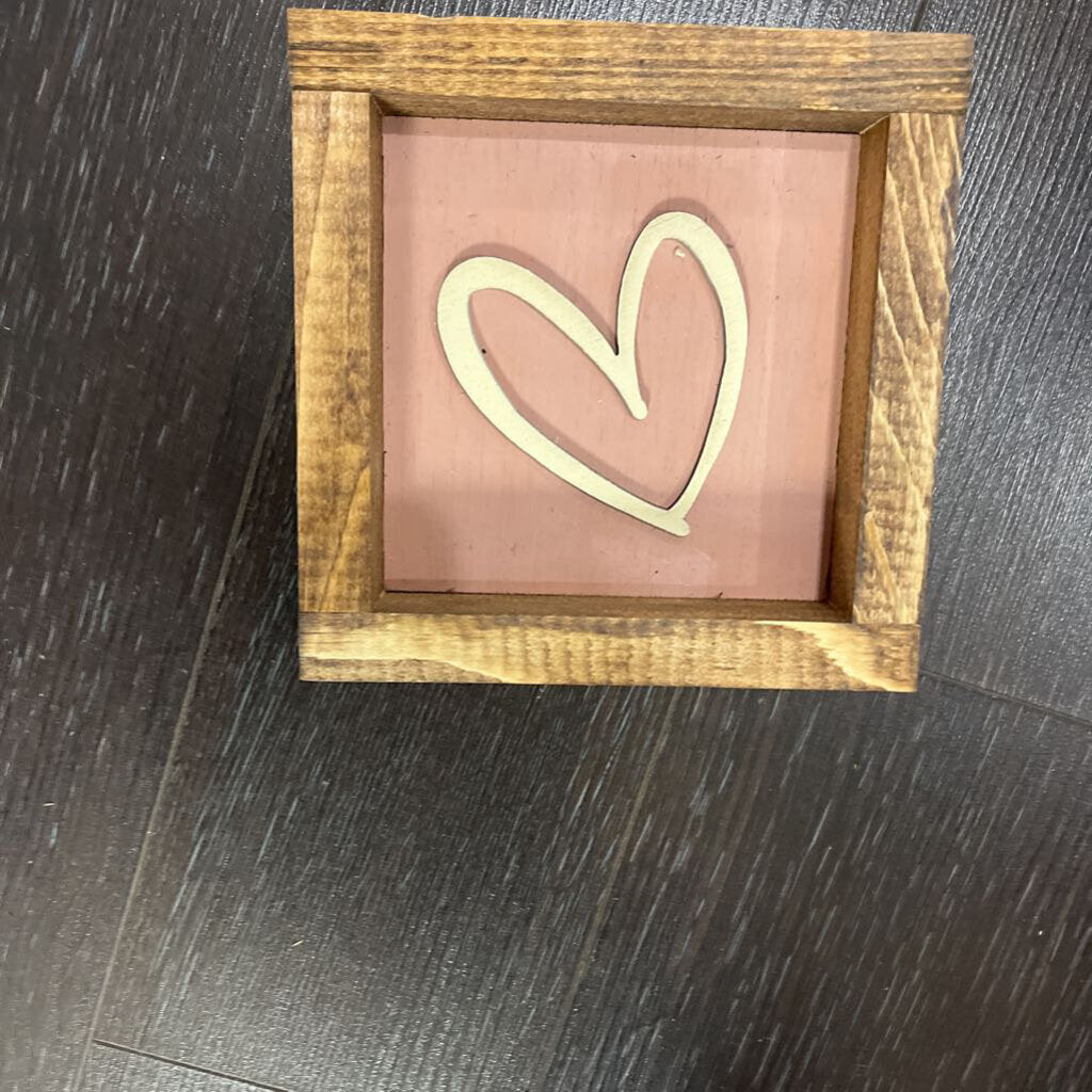 Pink/White Heart Mini (shelf sitter)