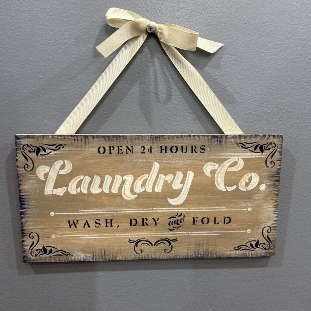 Wood, Laundry Co Ribbon Hanger Tan/Navy