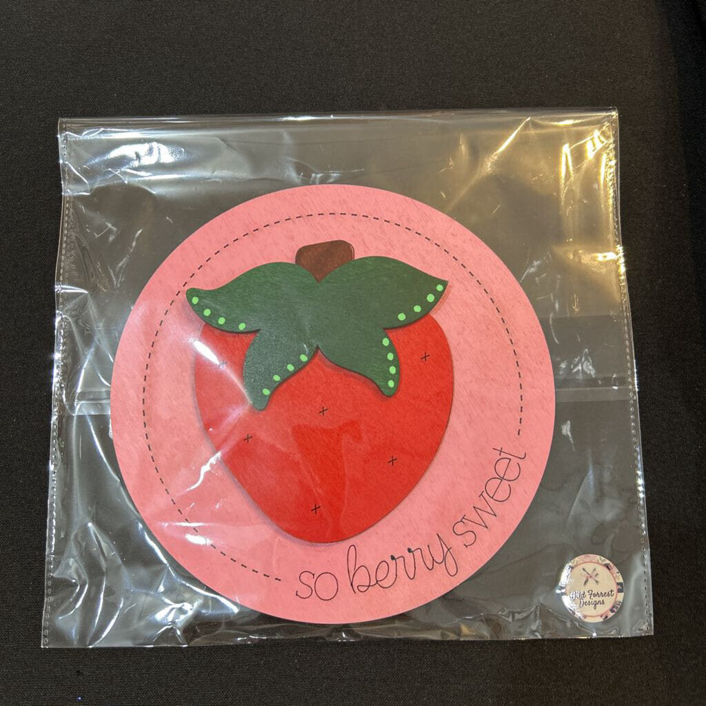 CAE Strawberry Swt Round