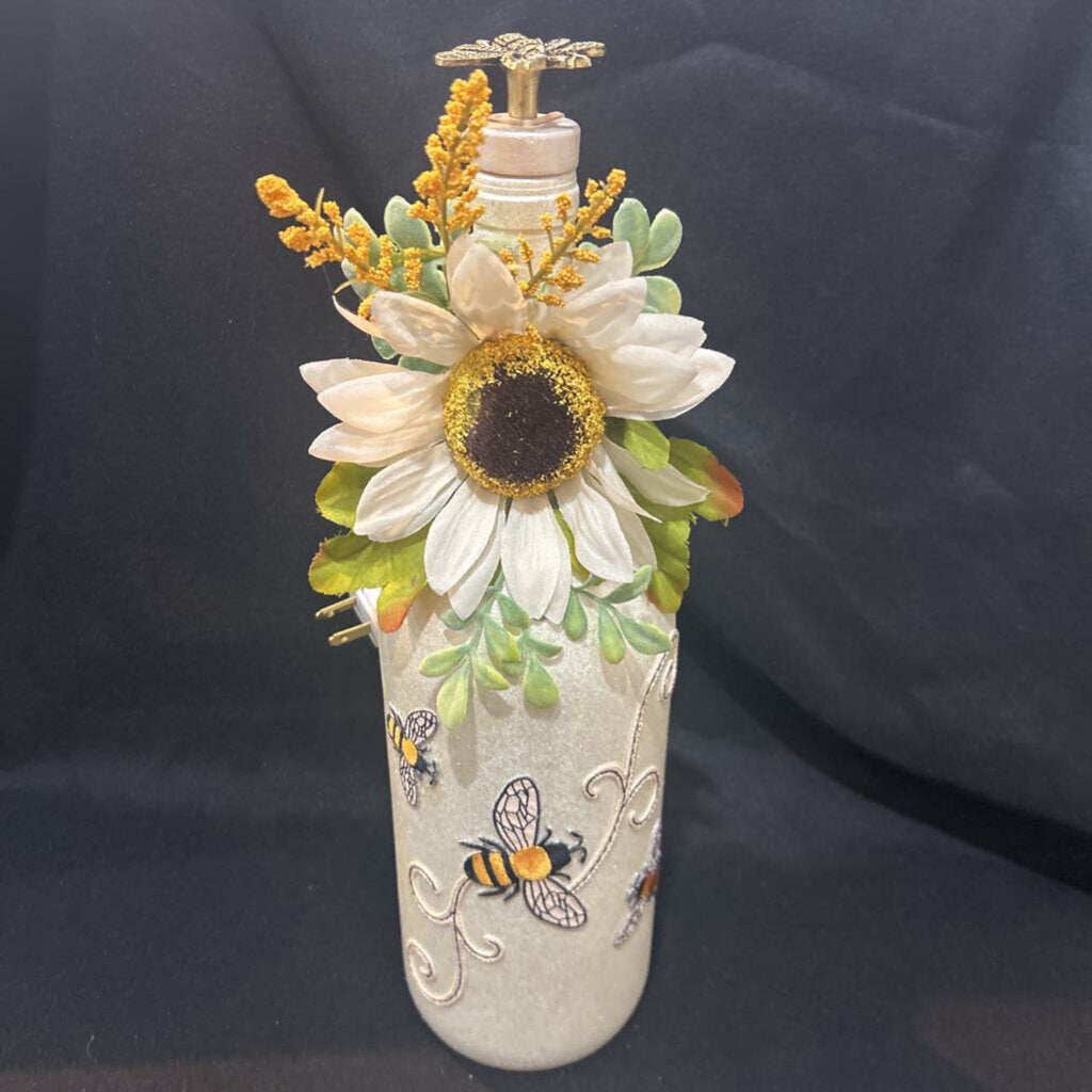 Wine Bottle Lamp 3 Iron-on Bees & Sunflower F32