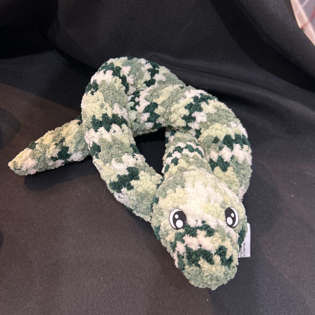 Large Snake Green Speckled
