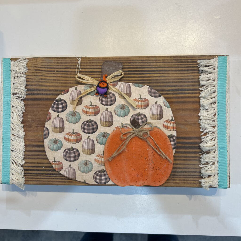 Pumpkins on Wood Piece w/Fringe on Sides
