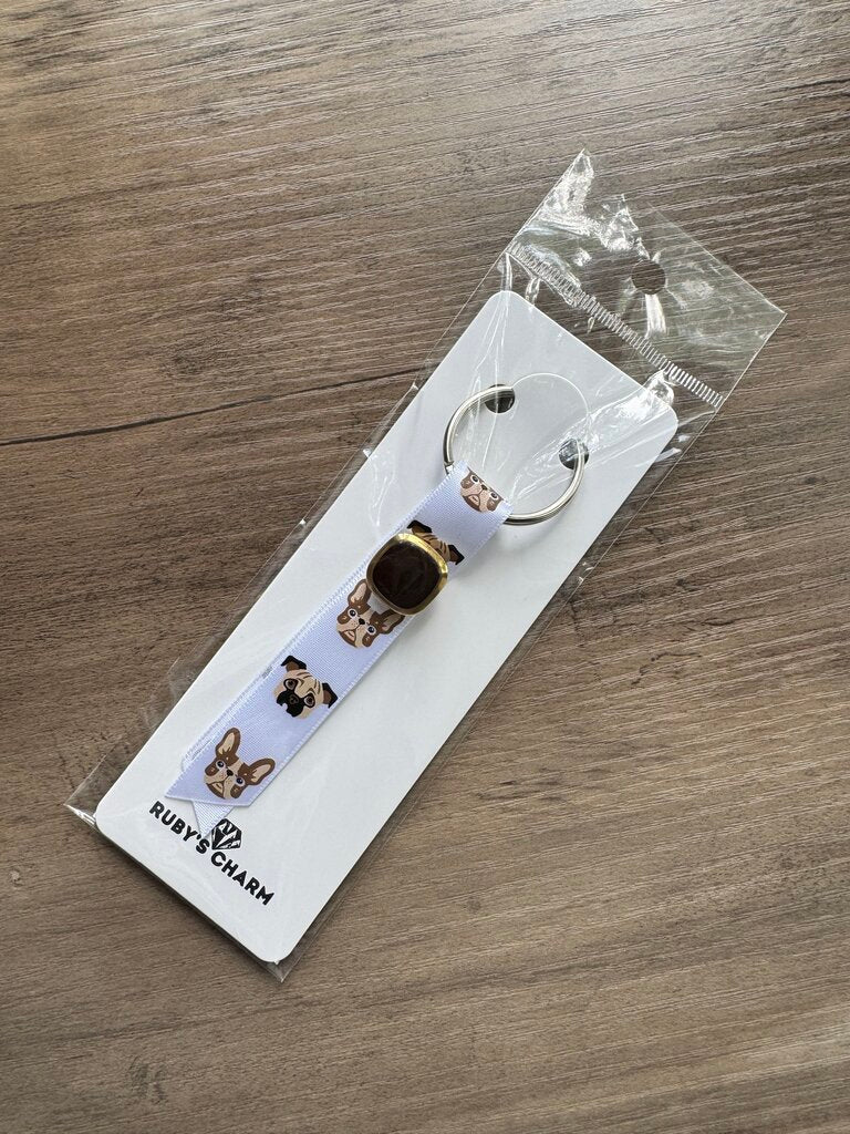 Ribbon Keychain-White w/Dogs, Frenchie & Pug Brwn Button