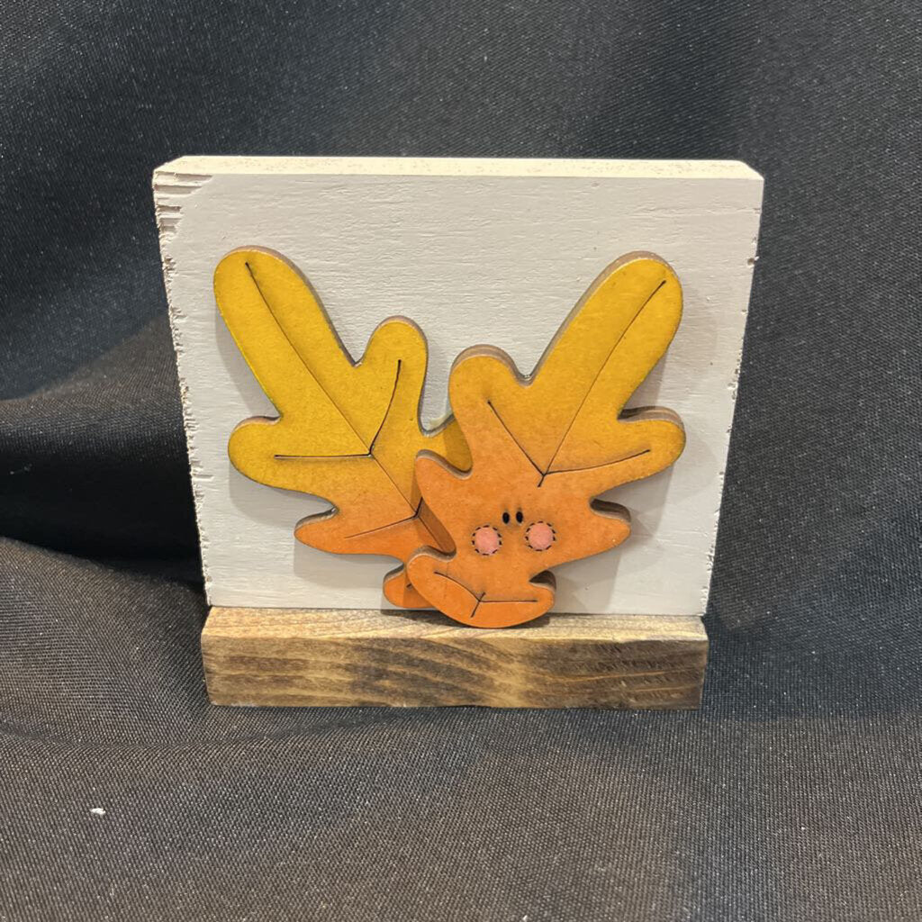 Baby Leaf Stander