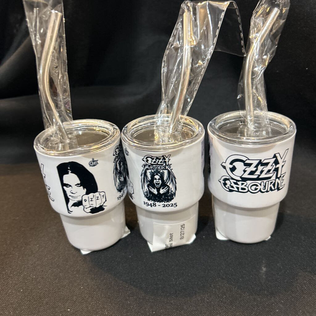 Ozzy Collage Knuckles Mini Shot 3oz