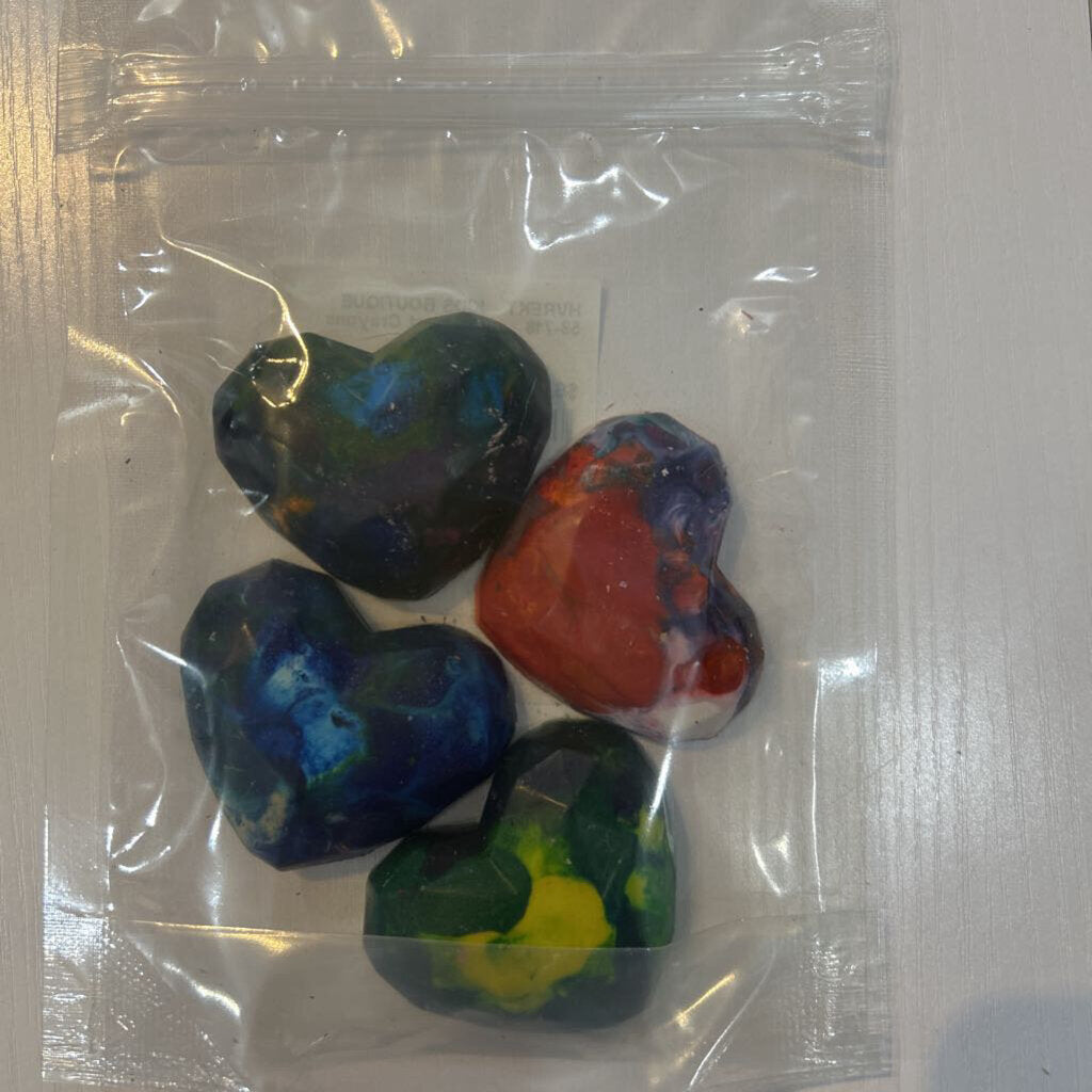 Lg Heart Crayons