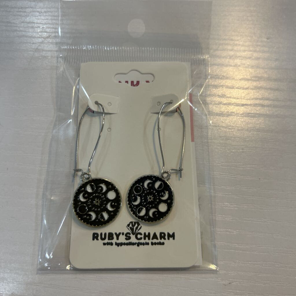 Moon Cycles, Hypoallergenic Hooks