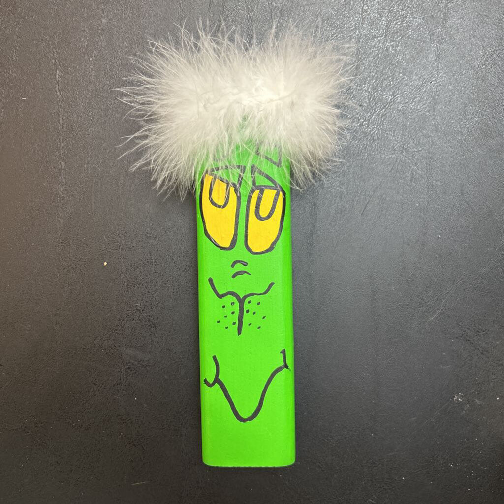 Thin Wood Grinch white hair