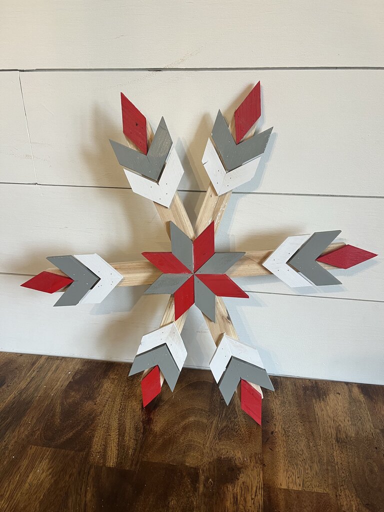 Red/Gray/White Double Chevron Snowflake 8pt Center