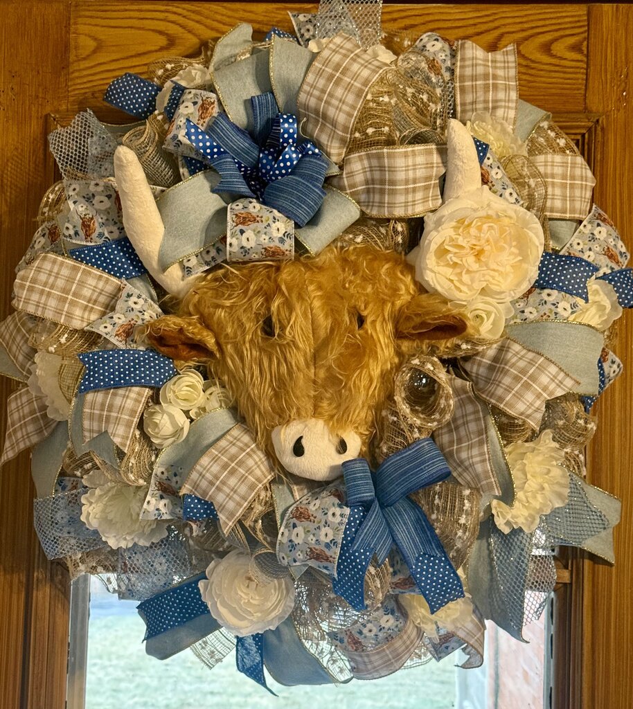 Highland Cow Wreath