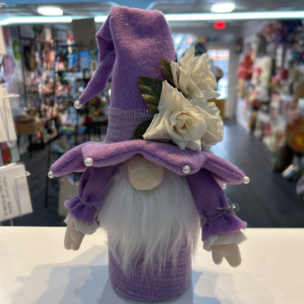 Purple Gnome with pearls