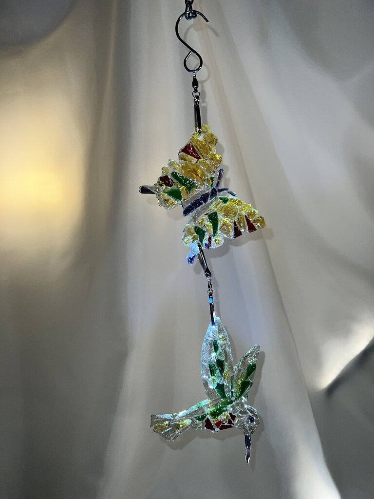 Suncatcher Butterfly & Hummingbird Cascade (natural)