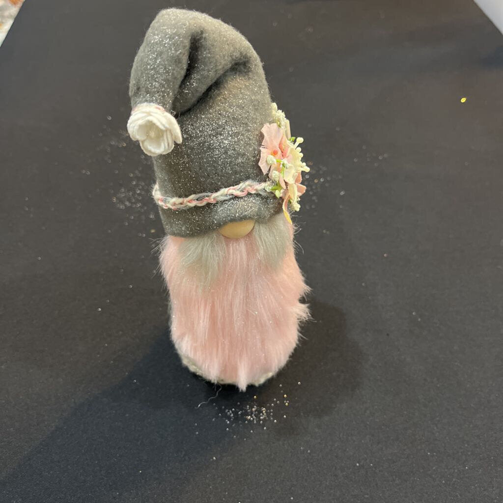 Gnome w/ Pink Beard Tall
