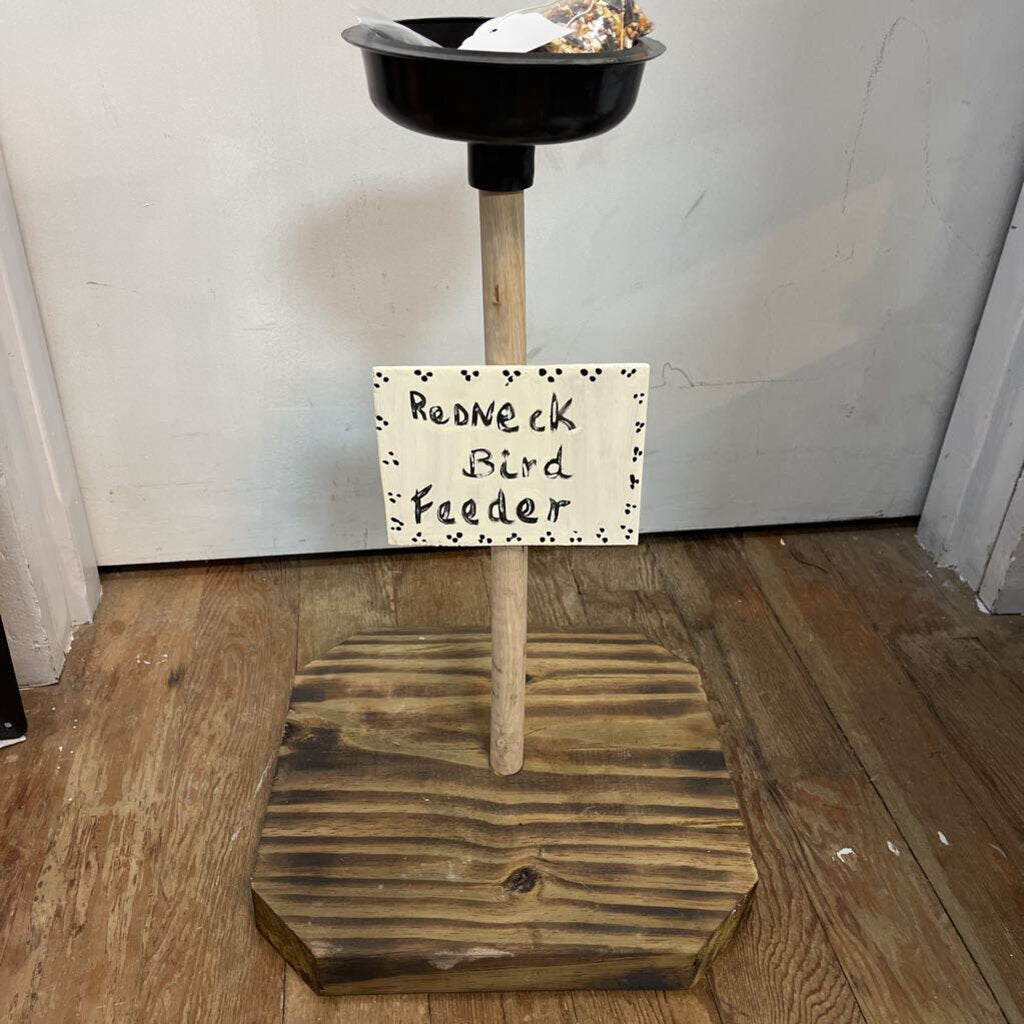 Redneck Bird Feeder