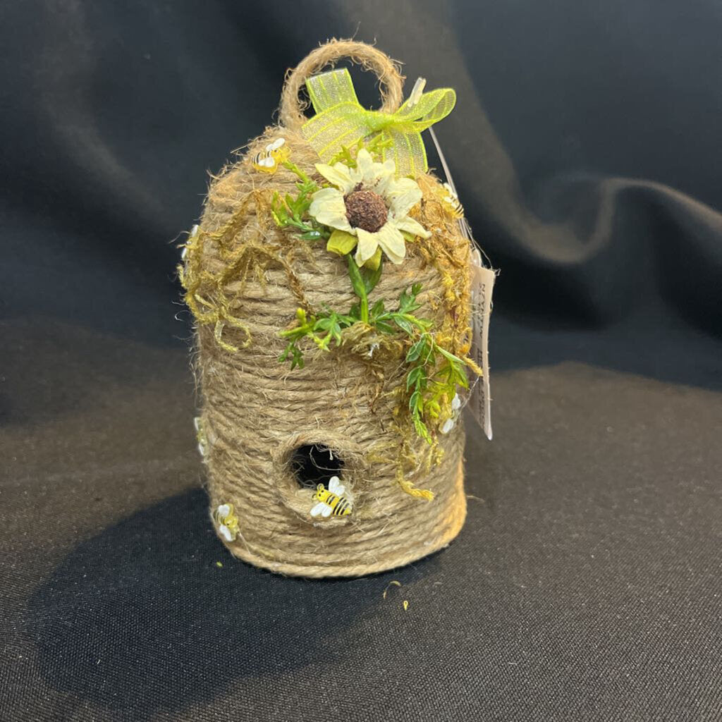 Mini Bee Hive