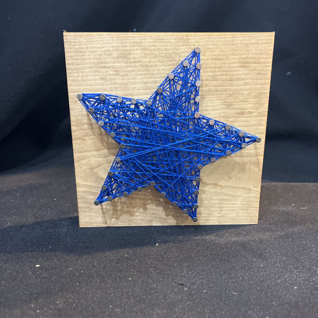 String Art Star (blue)