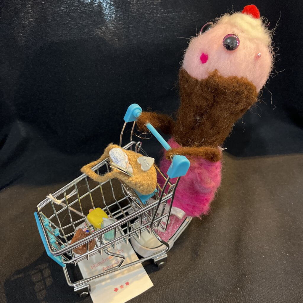 Ice Cream (pink) Lady w/grocery cart