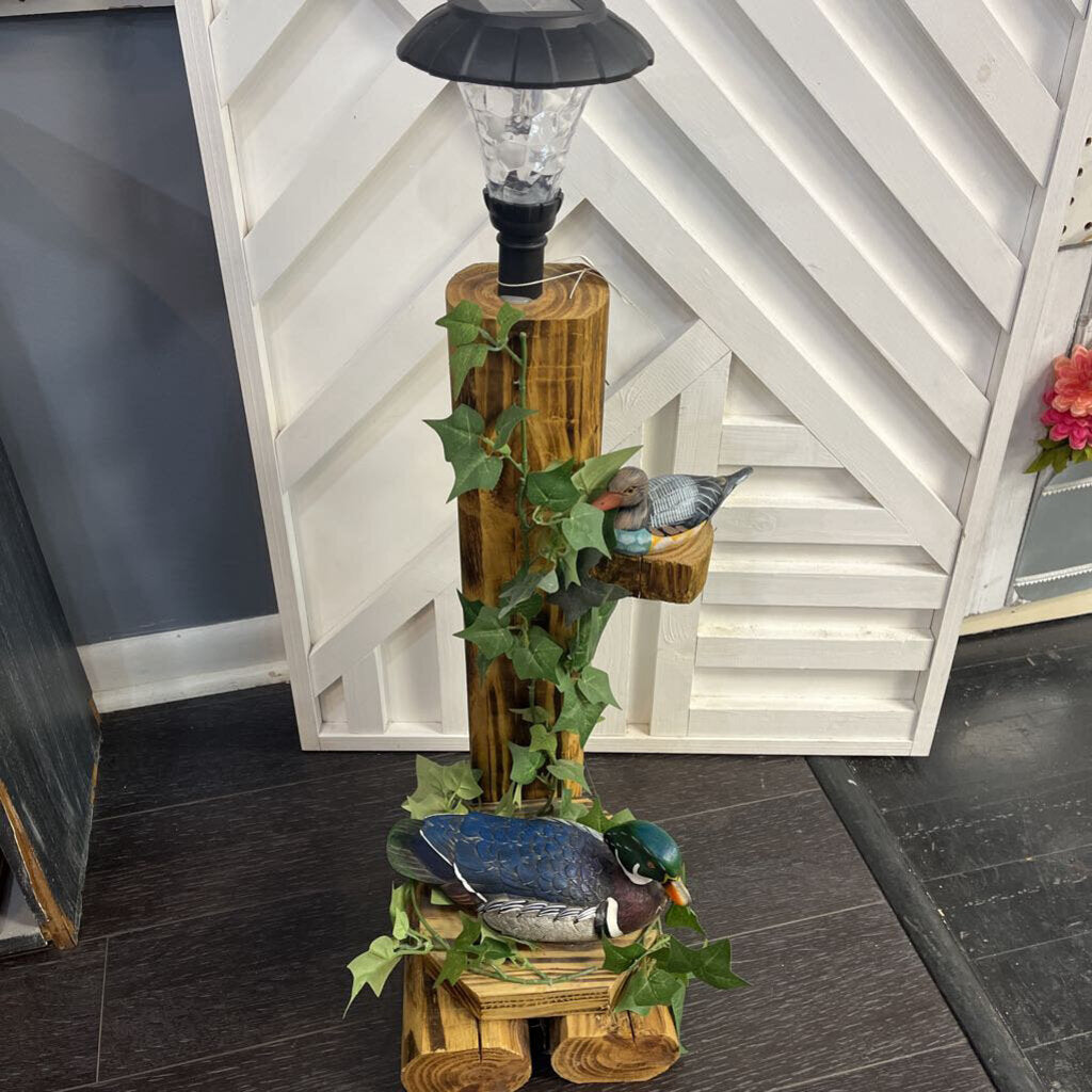 Two Ducks Solar Light