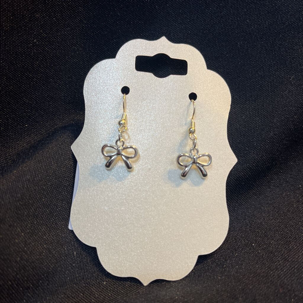 Dainty Silver Bow Earring