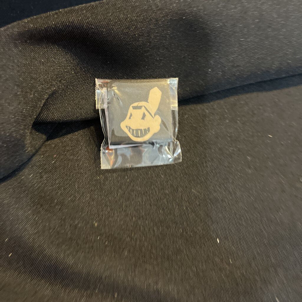 Hat Clip (black) Cleveland Indians
