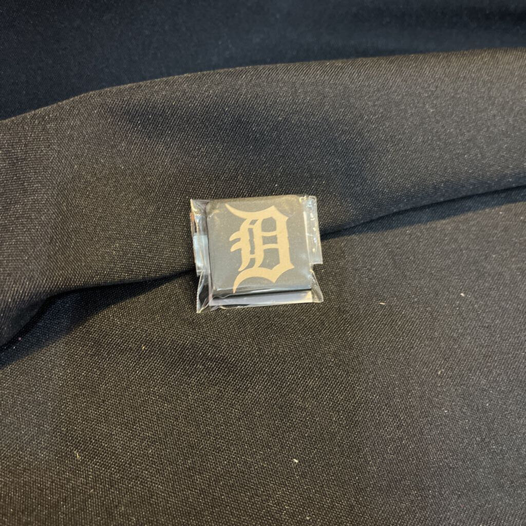Bill Clip Detroit script D