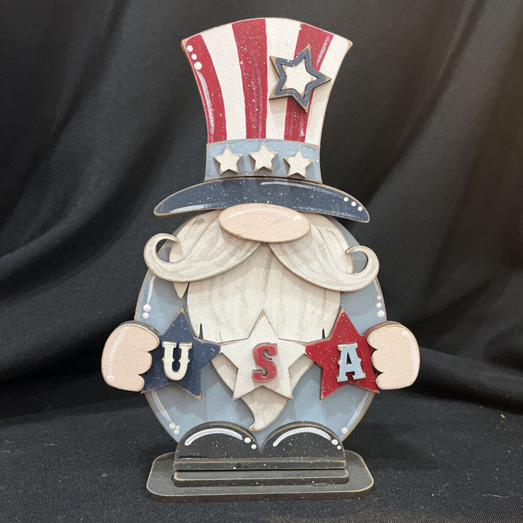 Patriotic Gnome with USA Banner