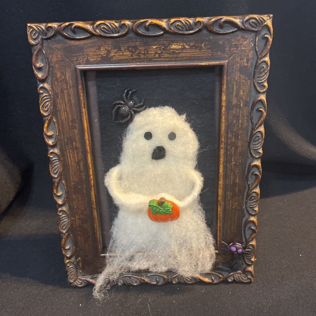 Ghost holding Pumpkin in Frame