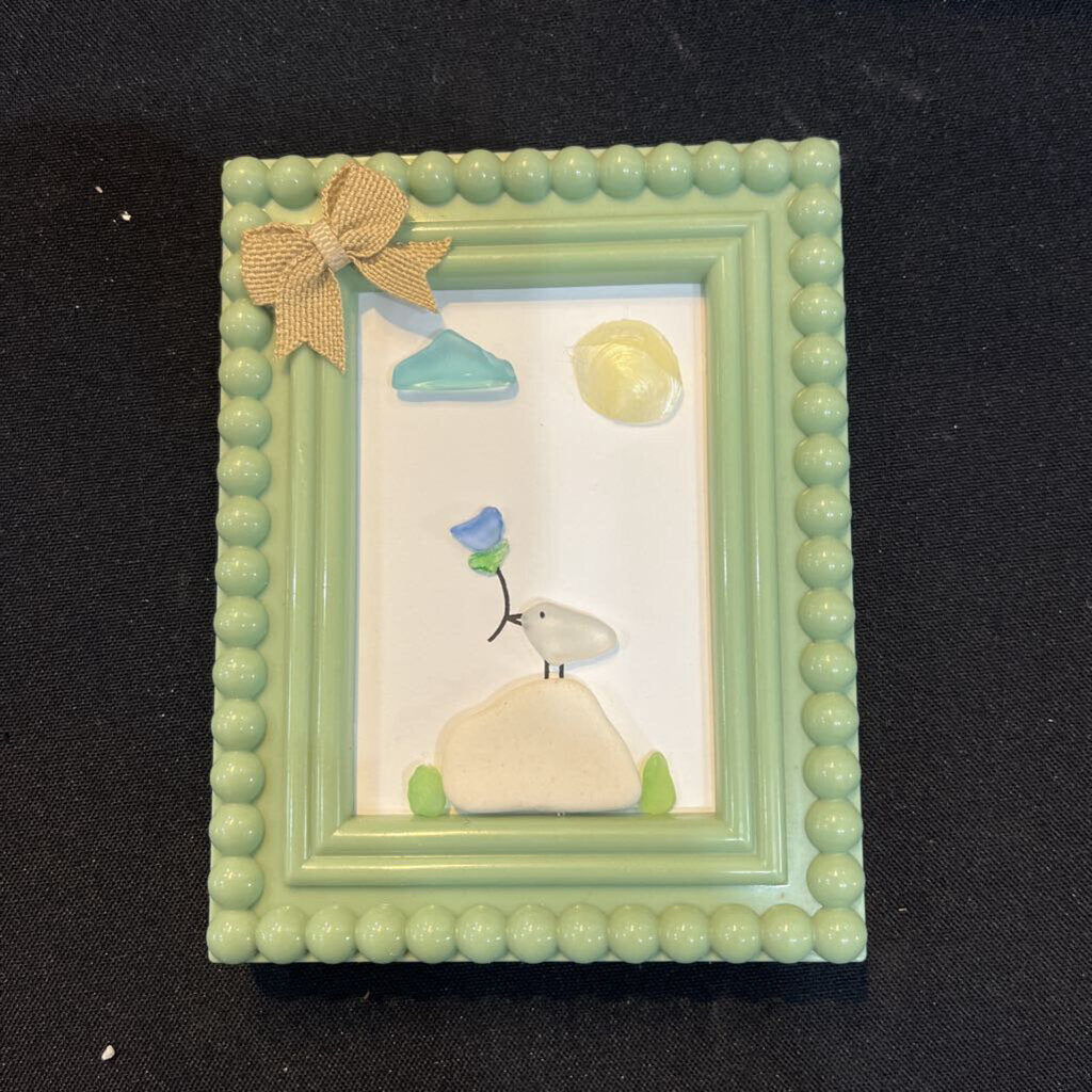 Small Green Frame Bird on Stone w/Flower