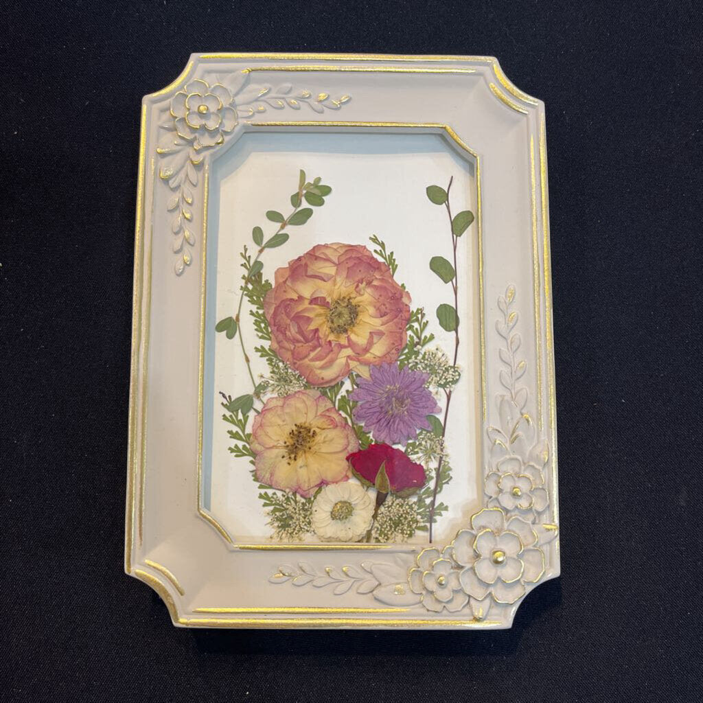 Pressed Roses (cream floral frame)