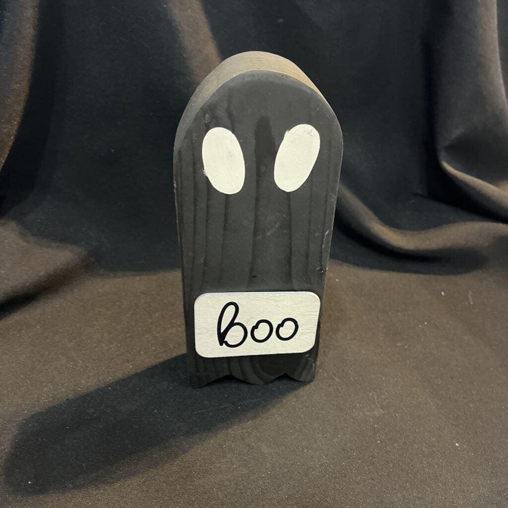 Wood Medium Black Ghost