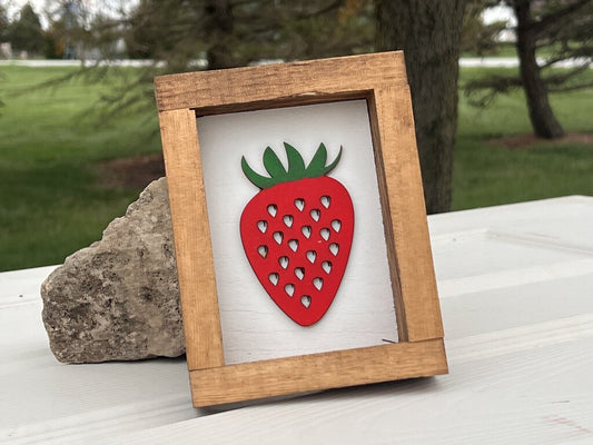 Strawberry shelf sitter