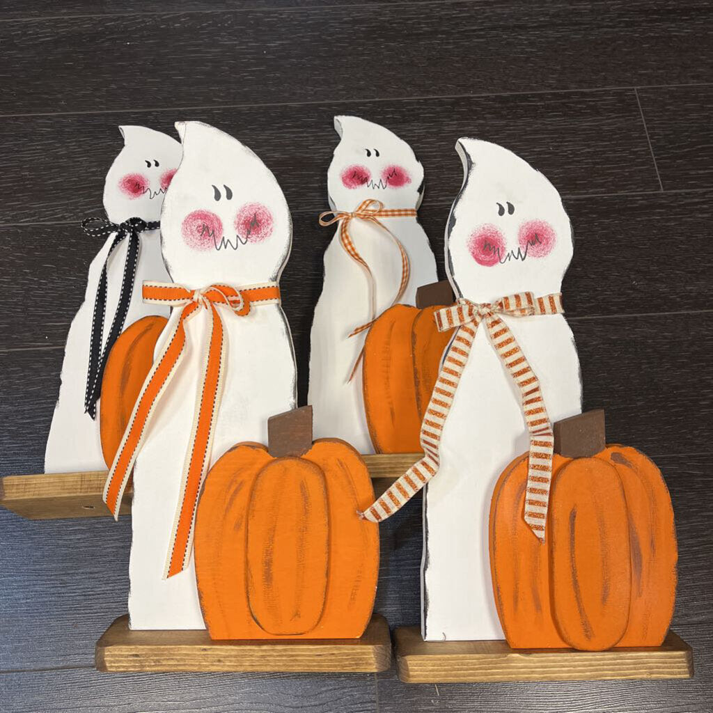 #85 Ghost w/Pumpkin