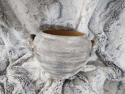 Pot w handle